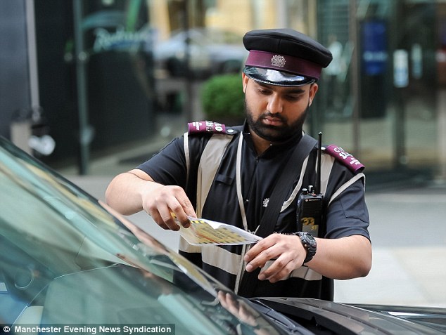 2B536F9D00000578-3196348-image-a-53_1439461163523