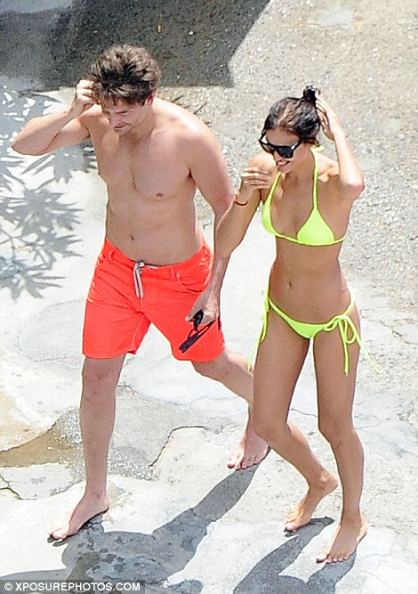 2B555CAD00000578-3196734-image-a-29_1439482927997