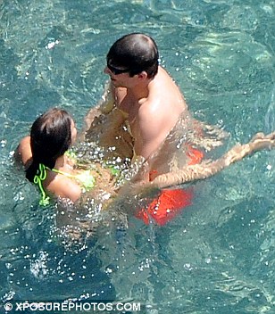 2B555D6300000578-3196734-Childlike_Once_Bradley_had_managed_to_get_his_conquest_in_the_wa-a-13_1439482927083